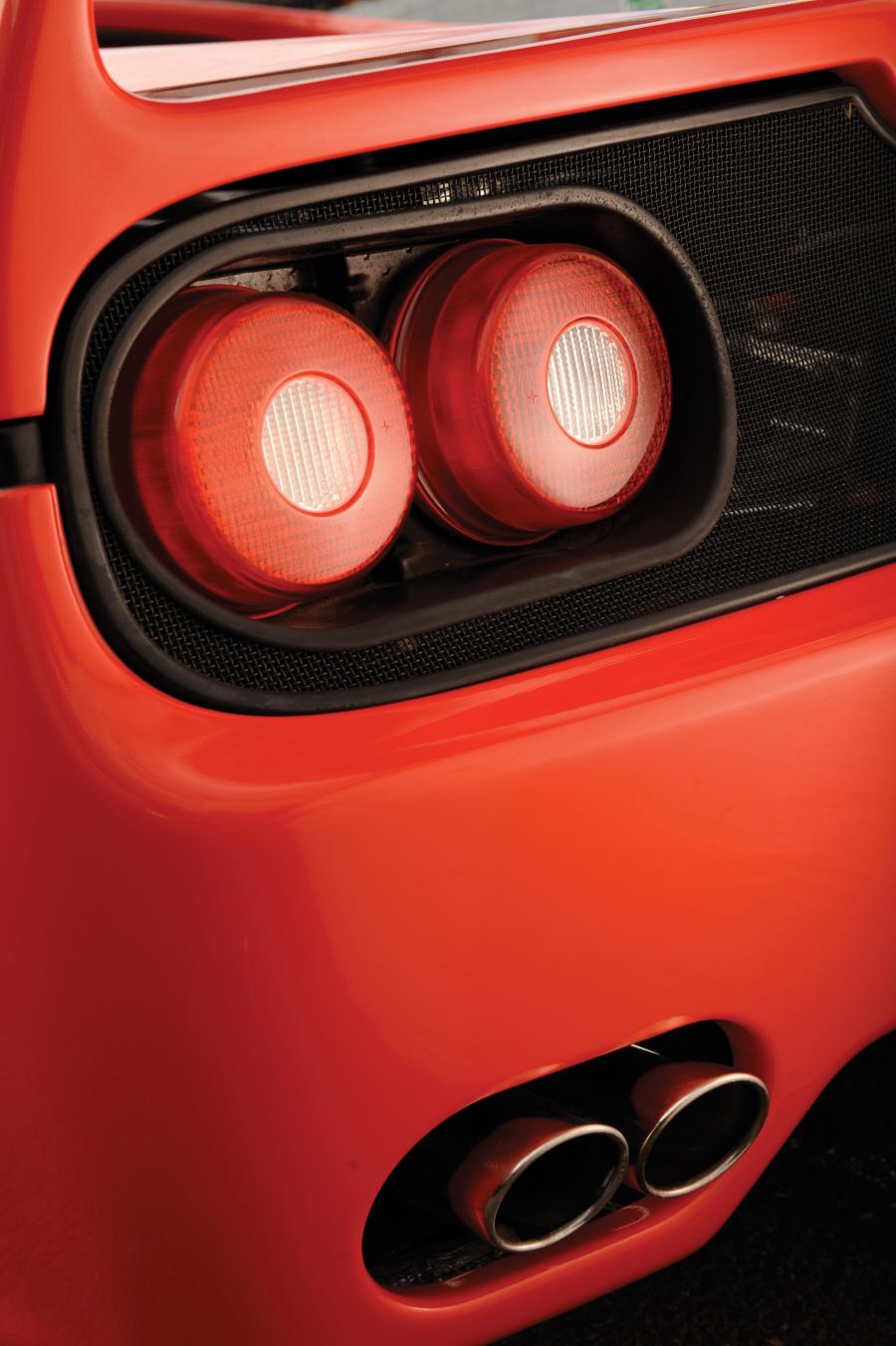  Ferrari F50 1996 года  (фото 2 из 15)